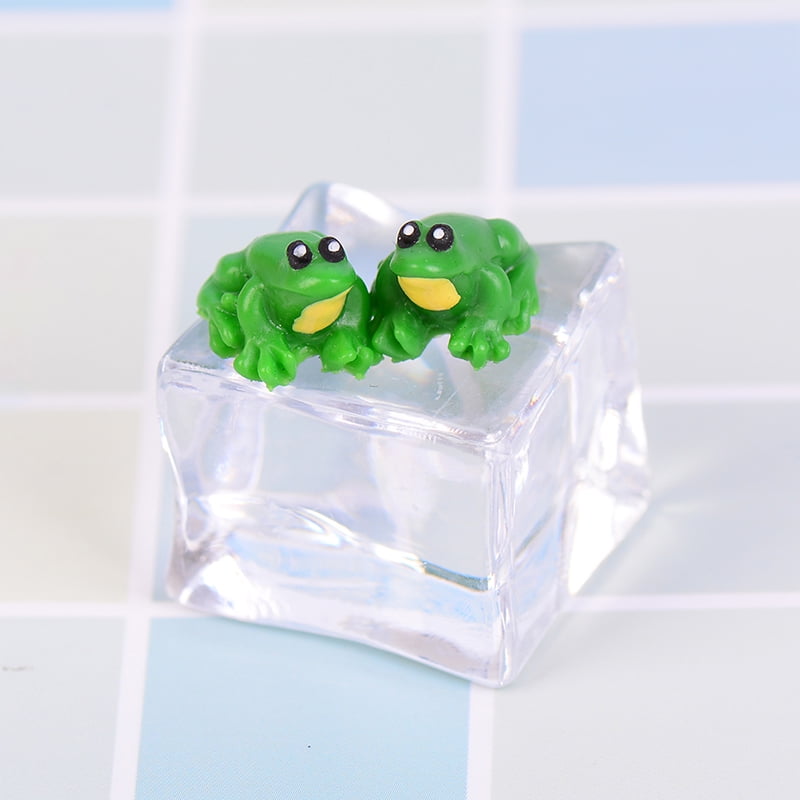 2PCS Dollhouse miniature game scene model accessories mini frog HICA 