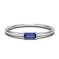 thumbnail image 1 of Bague Baguette Empilable Est-Ouest avec Pierre de Naissance - Saphir Bleu (Septembre), 1 of 5