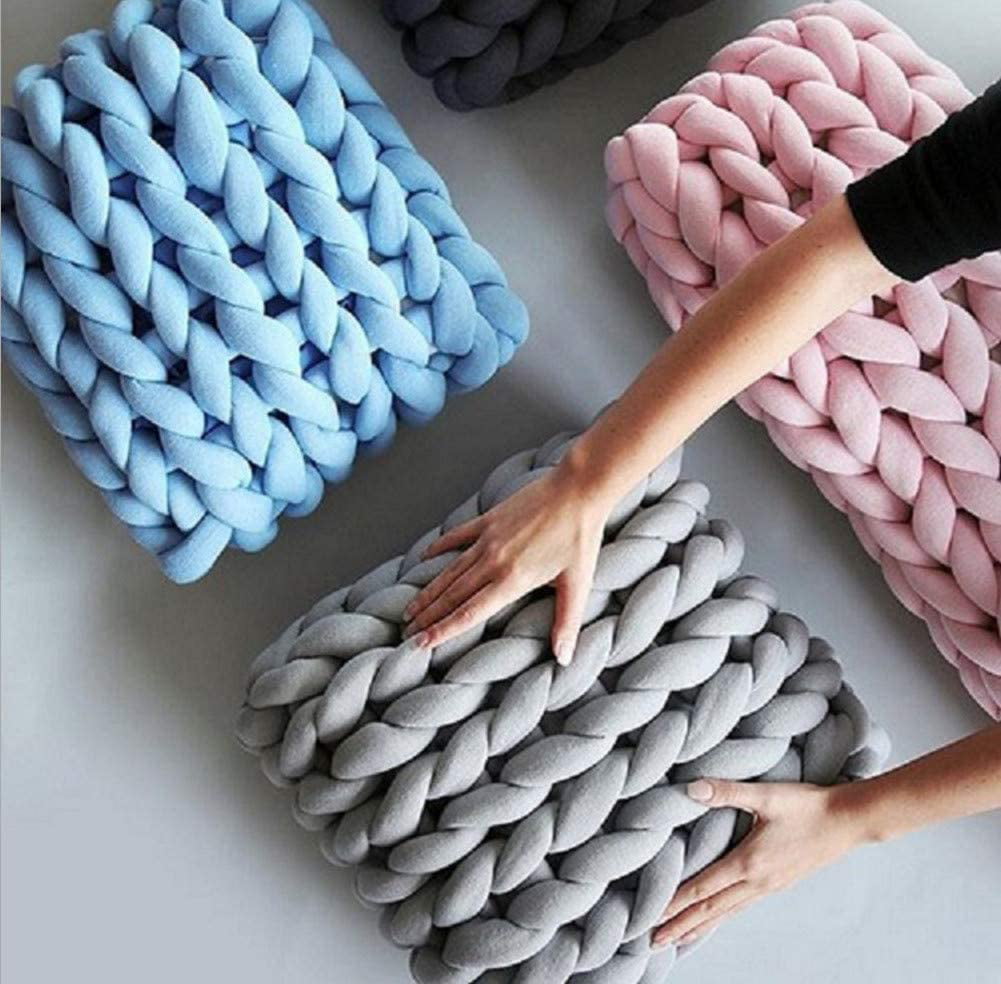 Chunky Yarn Giant Yarn Giant Wool Yarn 2.2LBS Super Soft Washable Arm Yarn Super Chunky Extreme Bulky for Arm Knitting DIY Throw Sofa Bed Blanket Pillow Pet Bed and Bed Fence , Dark grey 1kg 2.2lbs 