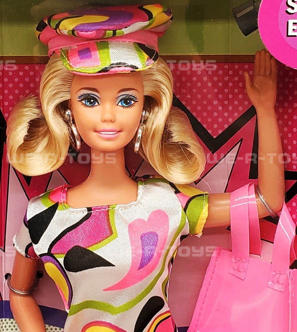 Sixties Fun Barbie Doll Special Edition Blonde 1997 Mattel 17252