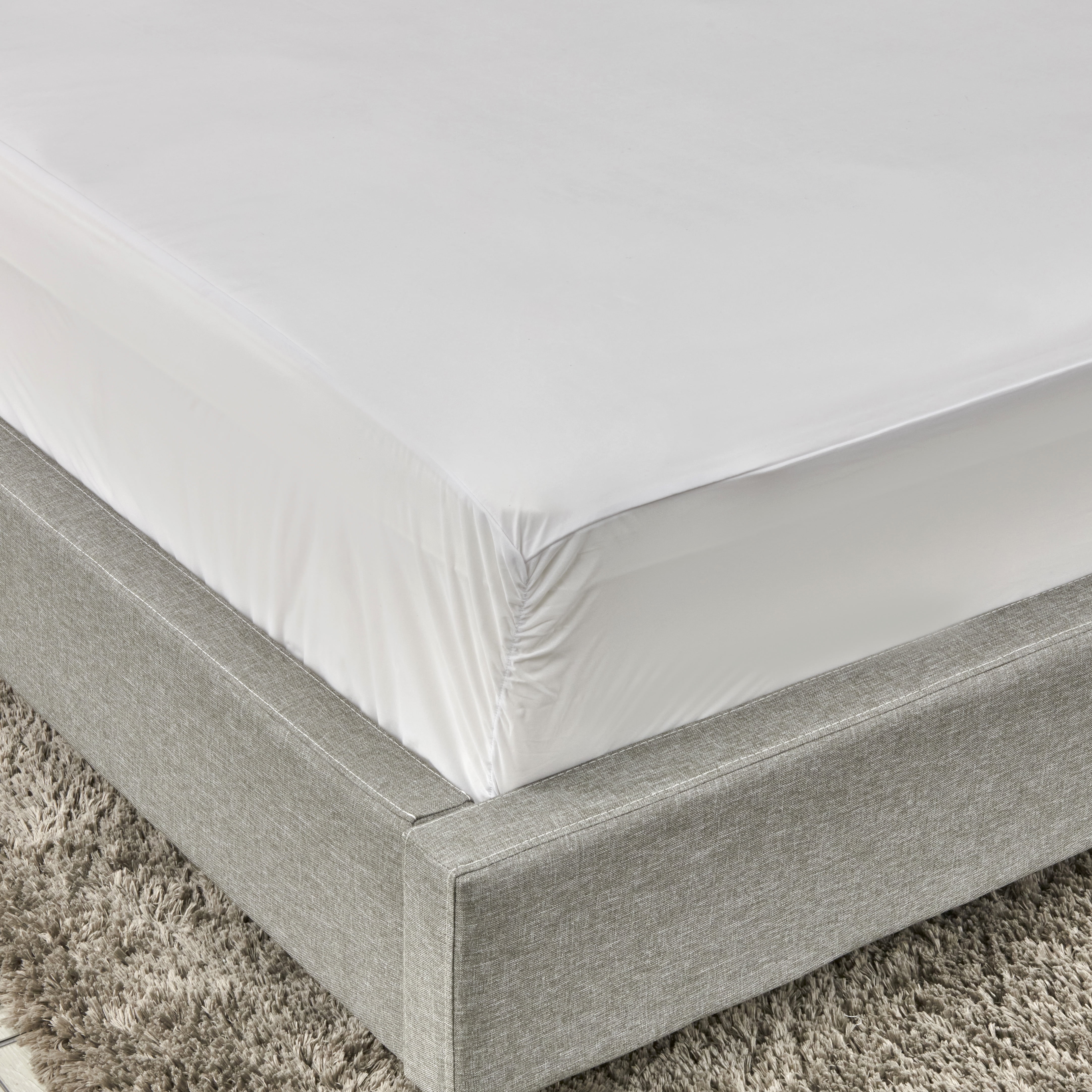 Protège-matelas AllerEase Maximum, grand lit double – À glissière, Imperméable, Barrière contre les allergènes