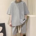 thumbnail image 3 of Conjunto de 2 piezas de verano para hombre, camisas y pantalones cortos de manga corta de punto gofre, chándal informal elegante para uso diario en la calle al aire libre, gris claro L, 3 of 8