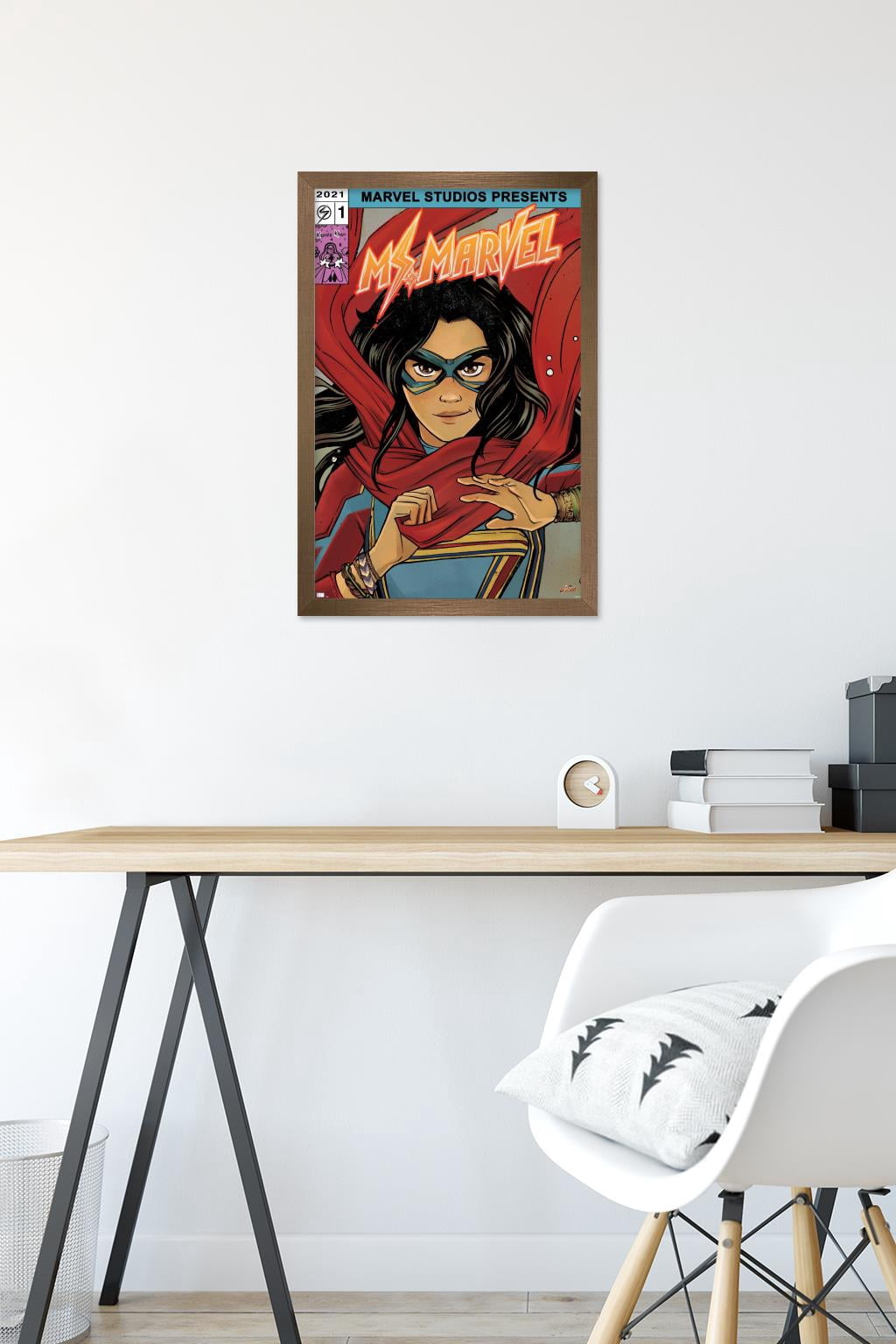 Marvel Ms. Marvel - Comic Wall Poster, 14.725" x 22.375" Framed