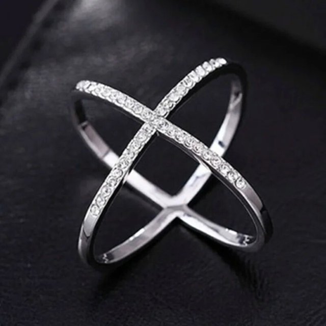 Crystal Brooches Cross Scarf Buckle For Women Hollow X Shape Scarves Buckle Brooch Fashion Jewelry Clothing Accesories
