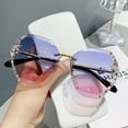 thumbnail image 4 of Hontri Rhinestone Sunglasses for Women Trendy Slimming UV Protection Oversized Fashion Sunglasses ( V01-D), Sunglasses for Women Slimming Sunglasses Internet, 4 of 4