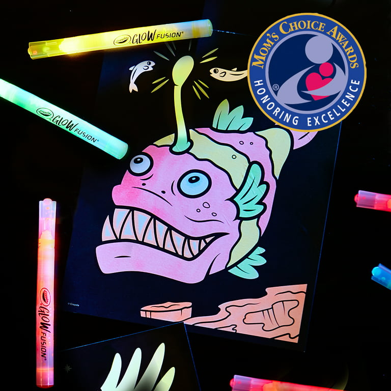 Crayola Glow Fusion Monsters & Aliens Glow in the Dark Coloring Set - Shop  Craft Basics at H-E-B