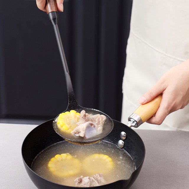 ZZwxWA Tron Spatula Household Wooden Handle Spatula Non-stick Cookware Soup Ladle Frying Spatula