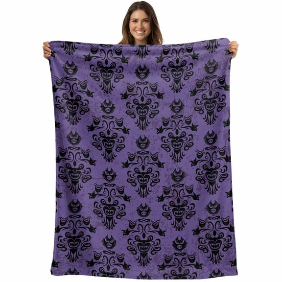 Flannel Fleece Throw Blanket Halloween Ghost Face Horror Lightweight Soft Plush Blankets,Purple and Black Cozy Warm Throw Blanket for Couch Sofa Bed Car Office All Season Use 40x50in