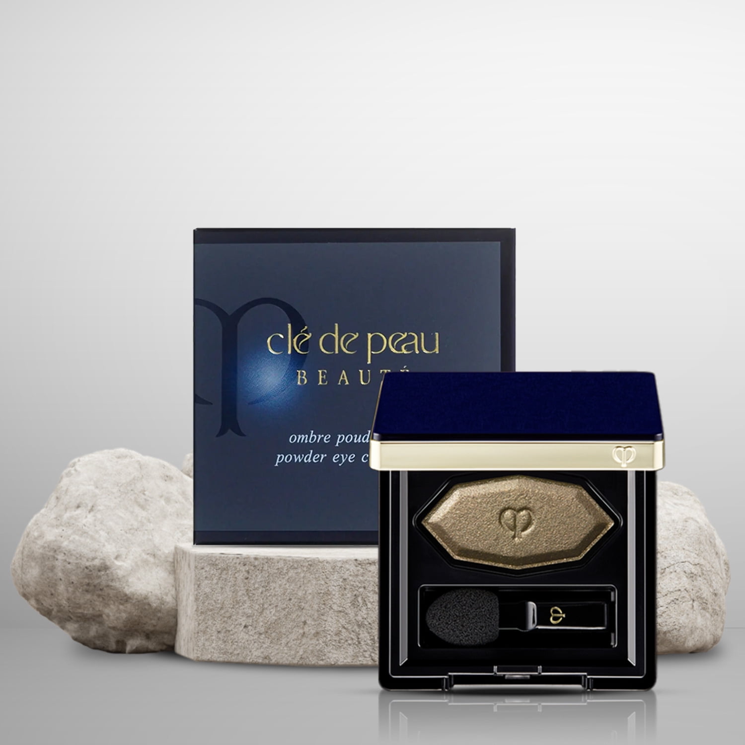 Cle De Peau Beaute CPSOLOES1-Q 0.06 oz Solo Powder Eye Color, 201 Smokey Green
