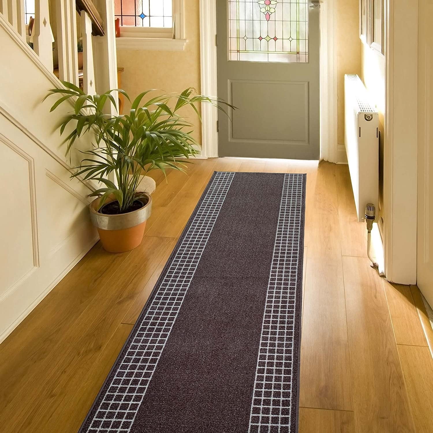 Playa Rug Checkered Border Non-slip Contemporary 26-inch Wide Runner Rug 8 Feet - Brown