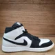thumbnail image 4 of Ni - ke Jordan 1 Mid SE Diamond Men's Basketball Shoes White Dh6933-100 Lot Size 10, 4 of 5
