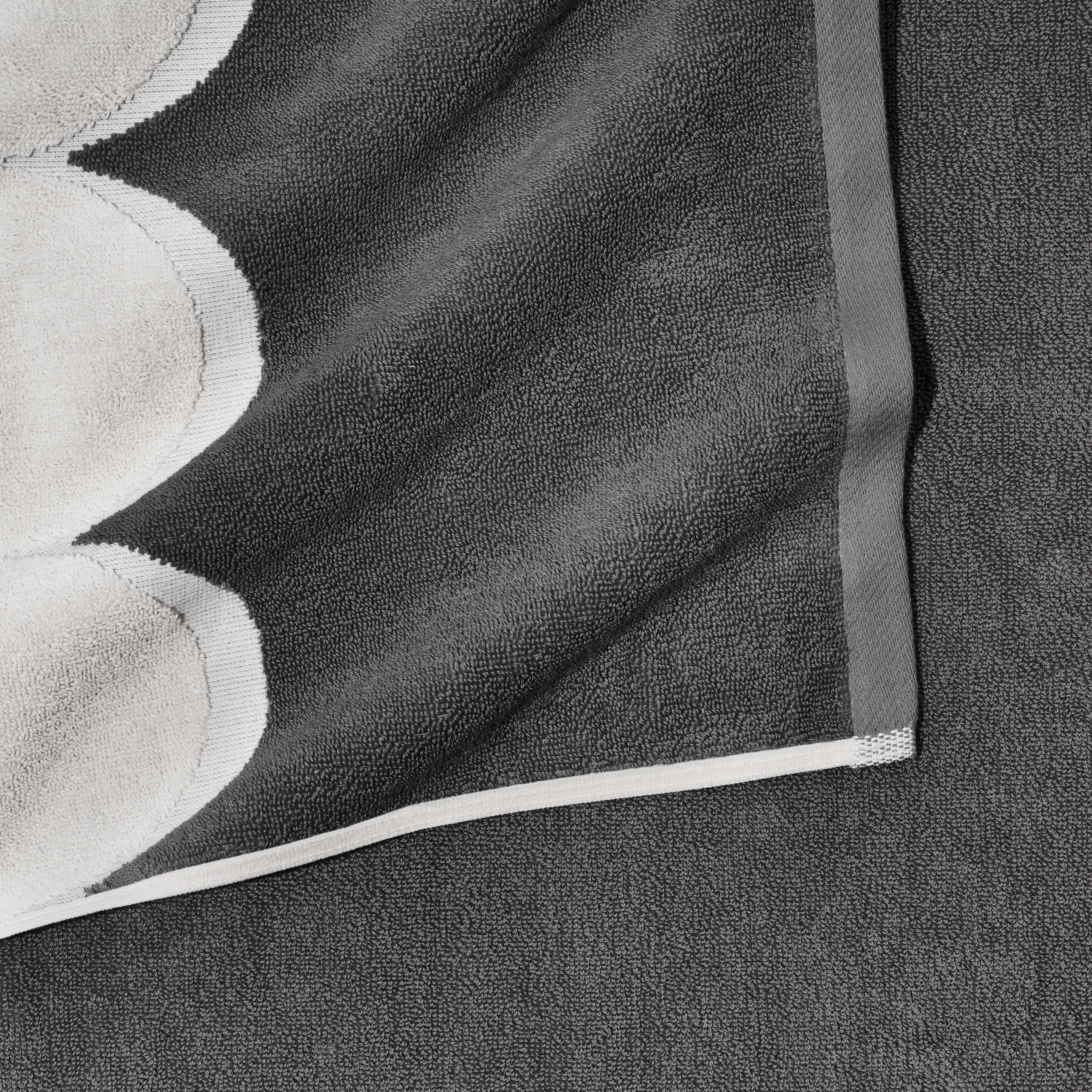 Beautiful by Drew Barrymore 6-Piece Scallop Bath Towel Set, Soft 100% Cotton, Charcoal