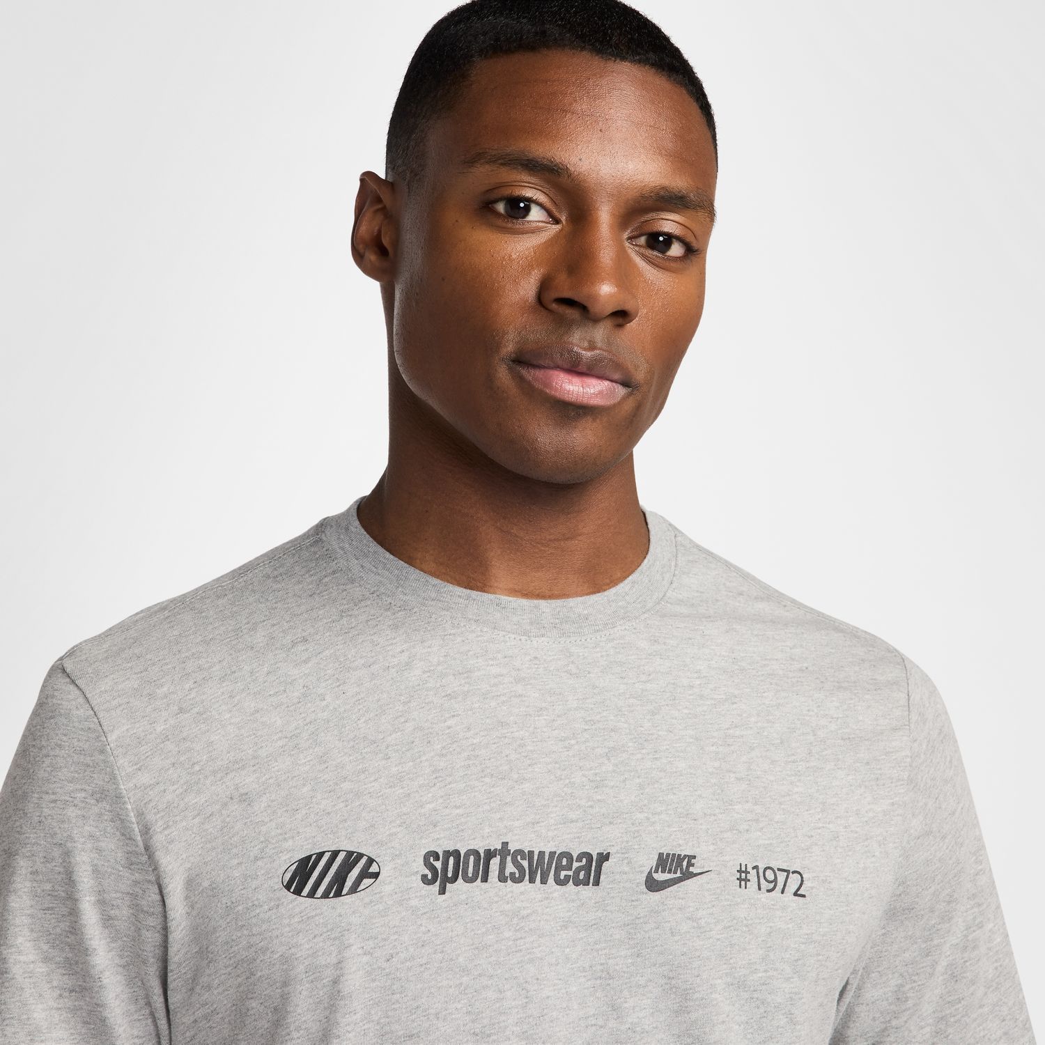 Nike Sportswear Men's T-Shirt Safety Orange photo 4