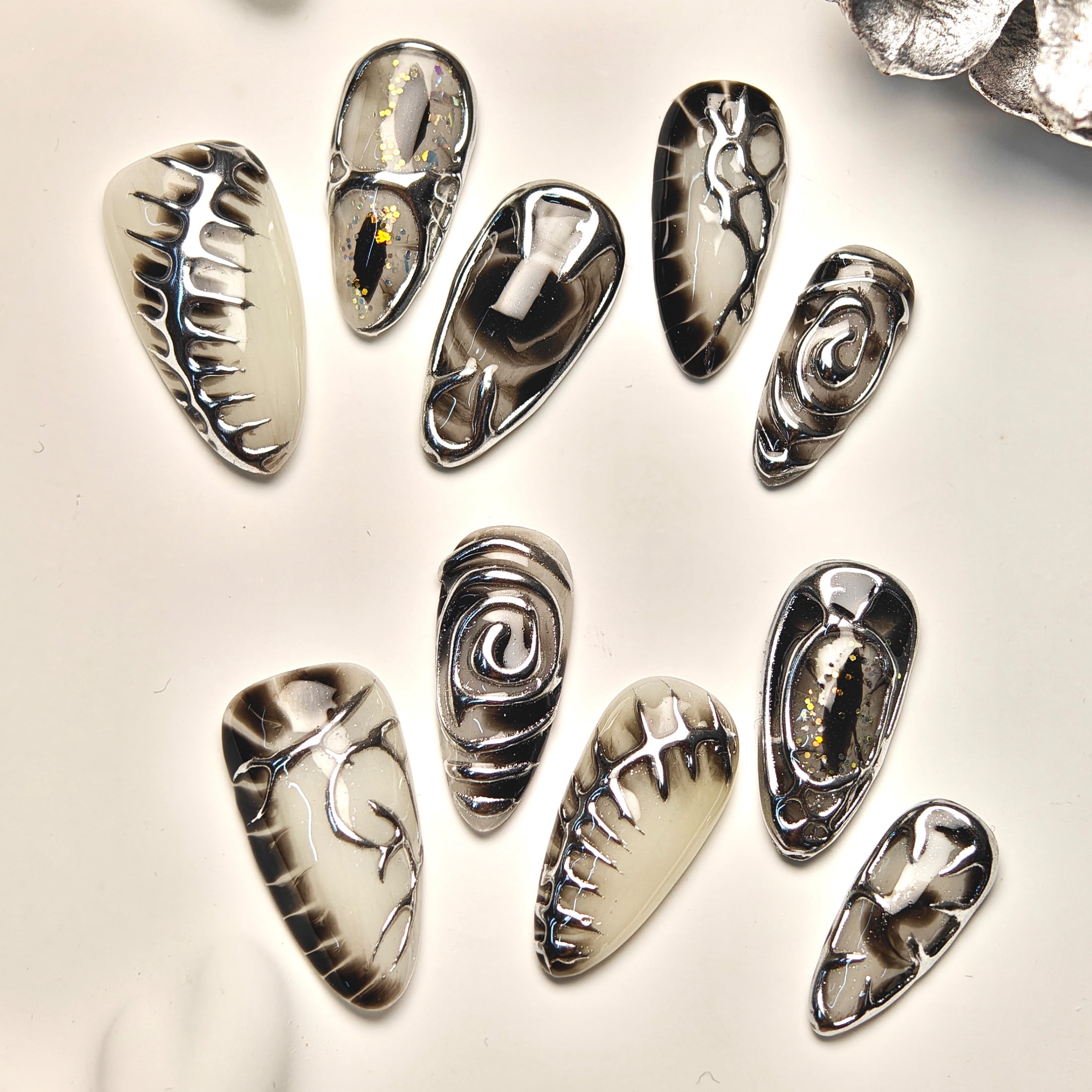 10pcs Almond Medium Handmade Press On Nails, Y2K Goth Style, Silvery 3D Liquid Metal Design, Suitable For Summer Party, For Women Girls