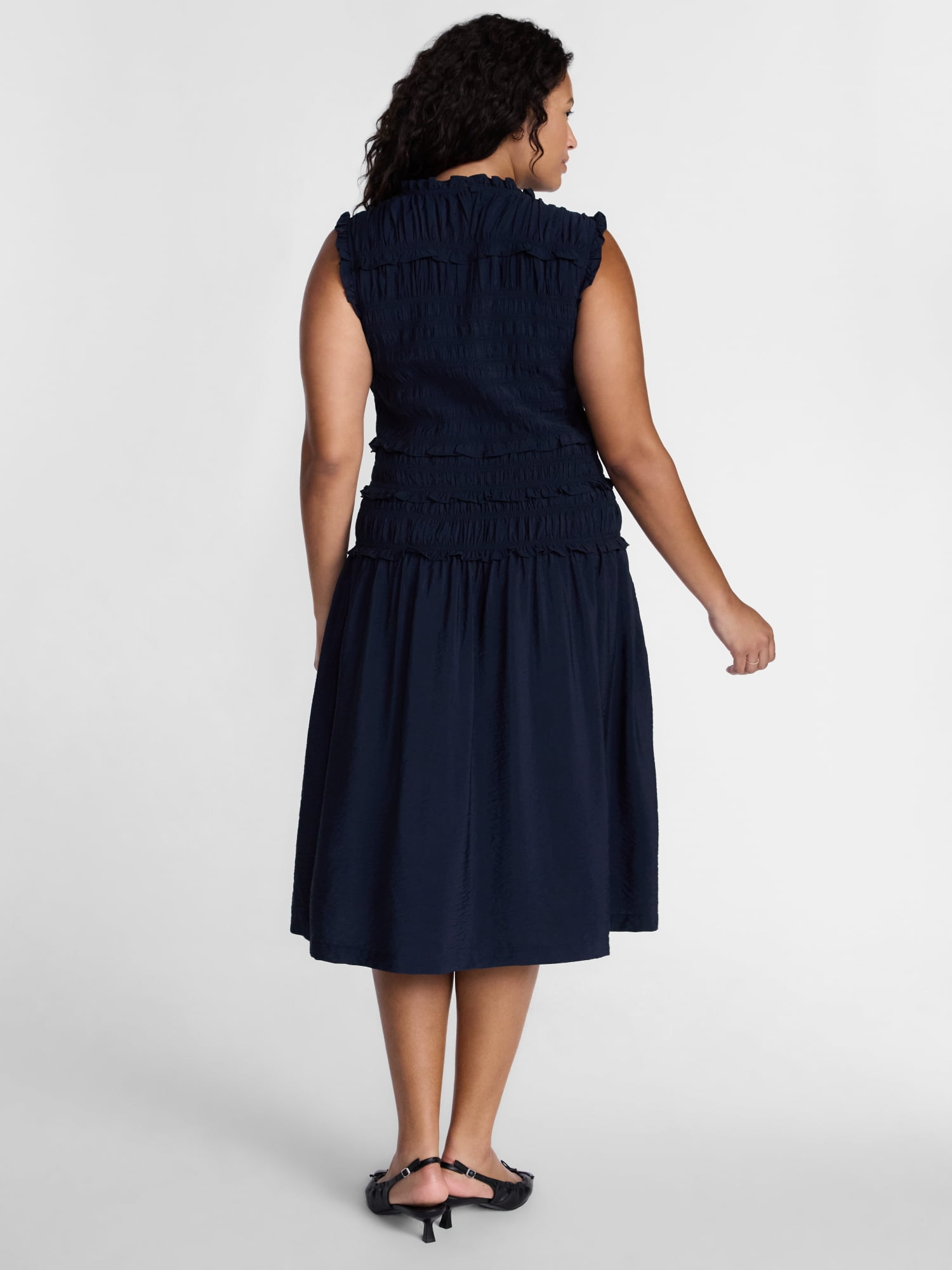 Terra & Sky Women's Plus Smocked Sleeveless Midi Dress, Sizes 0X-4X