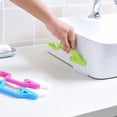 thumbnail image 5 of Herramientas de limpieza de ranuras de mano, cepillos de limpieza de cocina con riel para puerta y ventana (color aleatorio: azul, verde, rosa) (3 piezas), 5 of 5