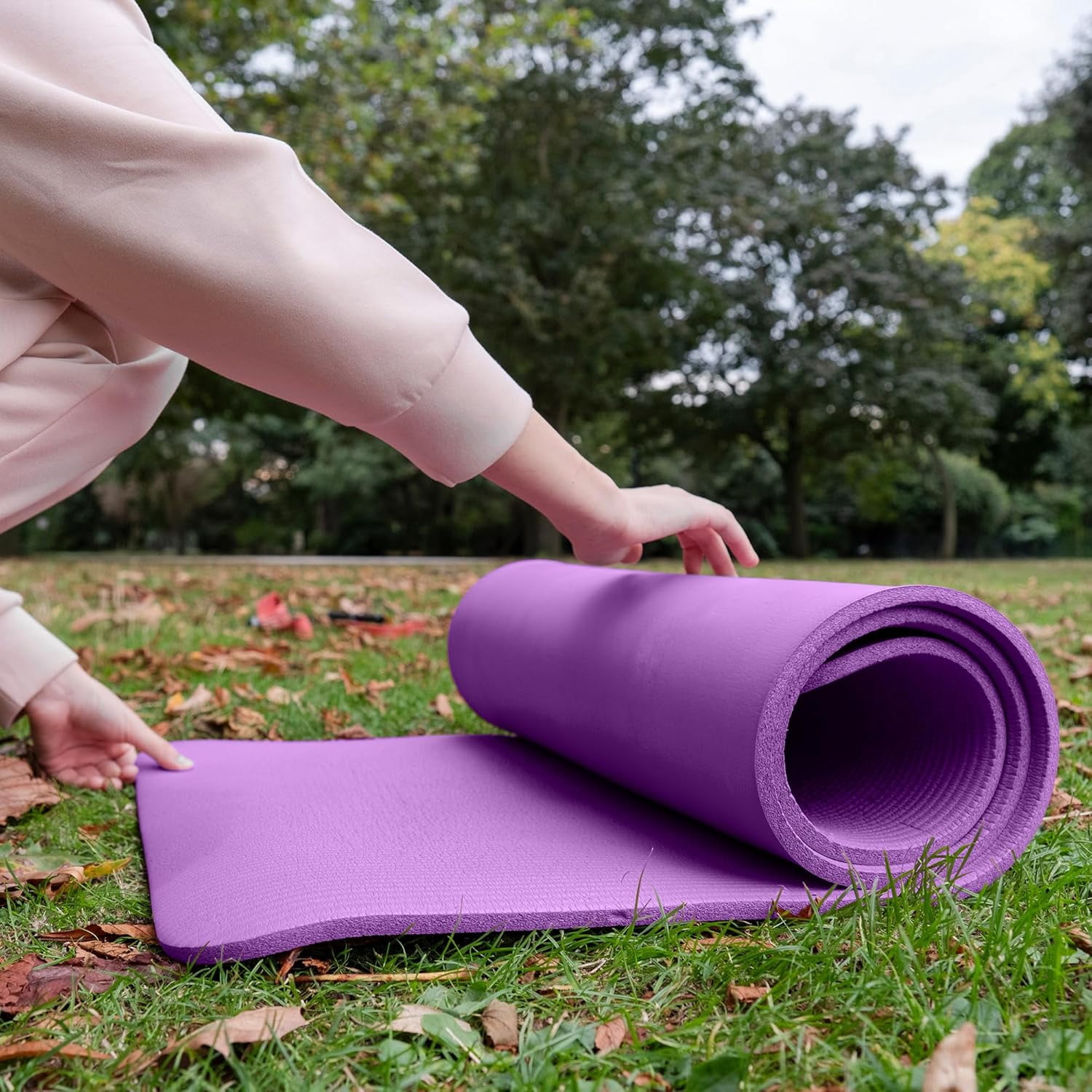 Yoga Mat, 1-Inch Extra Thick High Density Exercise Mat, Anti-Tear Exercise Yoga Mat with Carrying Strap, Suitable for Various Yoga Exercises, Multiple Colors