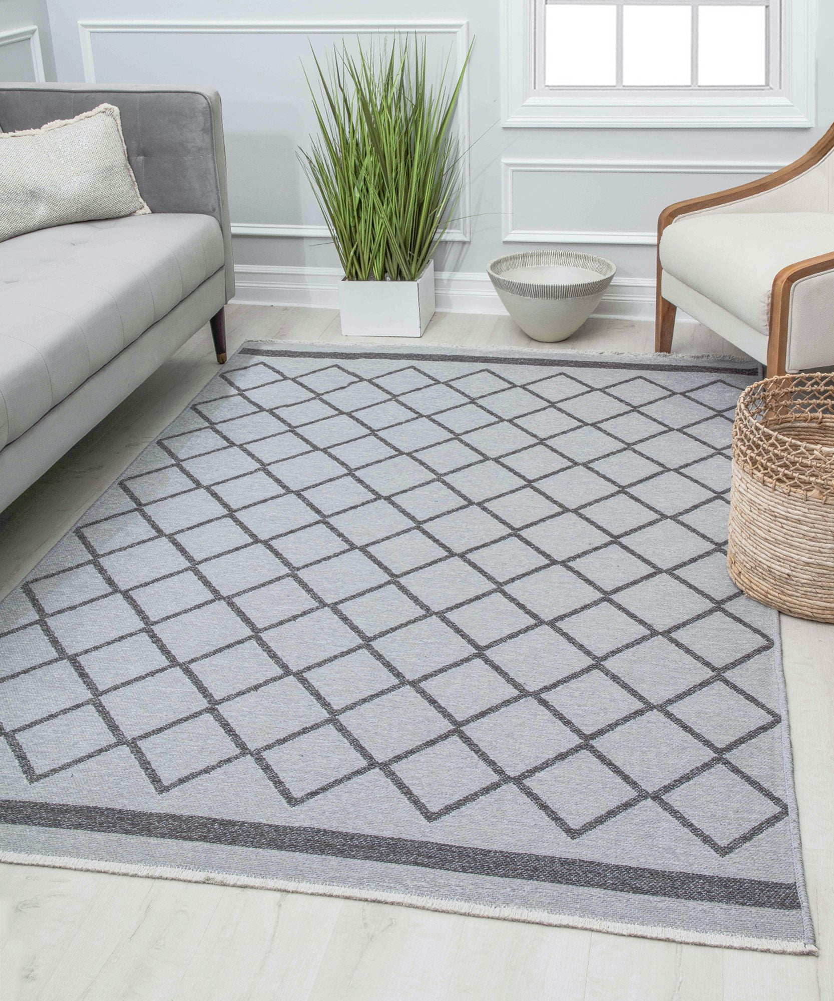 Harley HD10B Imperial Platinum Silver Transitional Vintage Gray Area Rug, 2'6" x 8'
