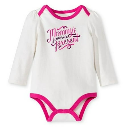 Circo Girls Mommy's Favorite Present Holiday Christmas Shirt Almond Cream (Christmas Presents For A Best Friend Girl)