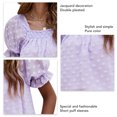 thumbnail image 4 of Camiseta informal plisada doble con decoración jacquard y manga corta abombada para mujer para uso en verano, color morado claro M, 4 of 5