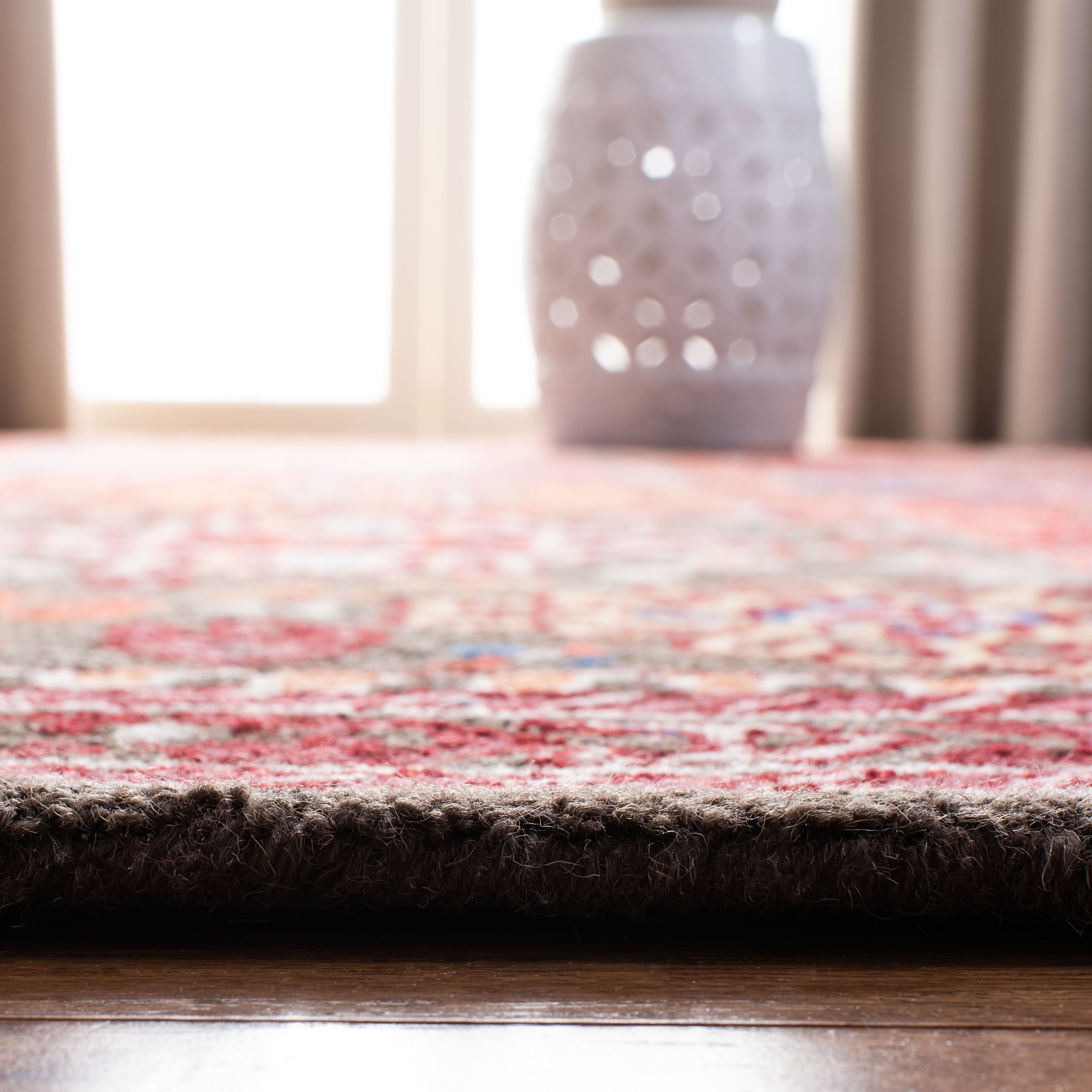 SAFAVIEH Bellagio Lydia Southwestern Wool Area Rug, Brown/Rust, 5' x 8'