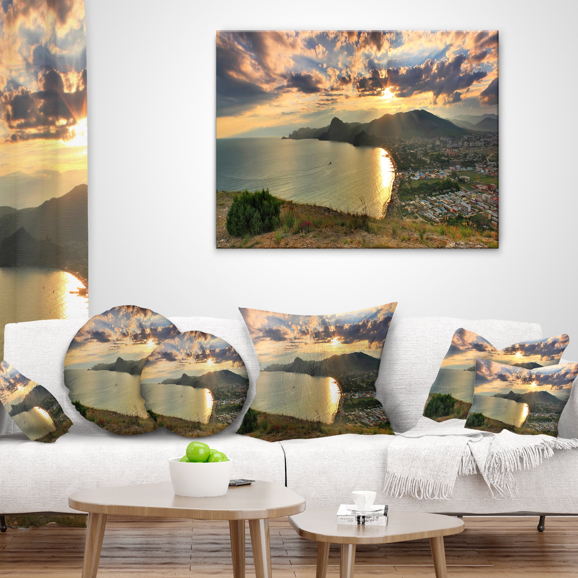 Designart Seashore from Top of the Hill - Modern Seascape Throw Pillow - 16x16