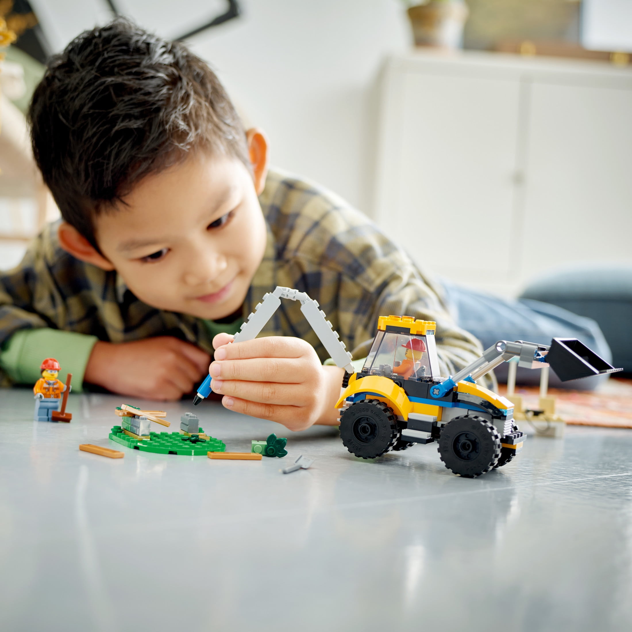 LEGO City Big Wheel Gift Set, 2in1 Tractor and Construction Digger Building Toy Sets Plus Farm Garden & Scarecrow Bonus Pack, Great Gift for Boys and Girls Ages 5 and up, 66772