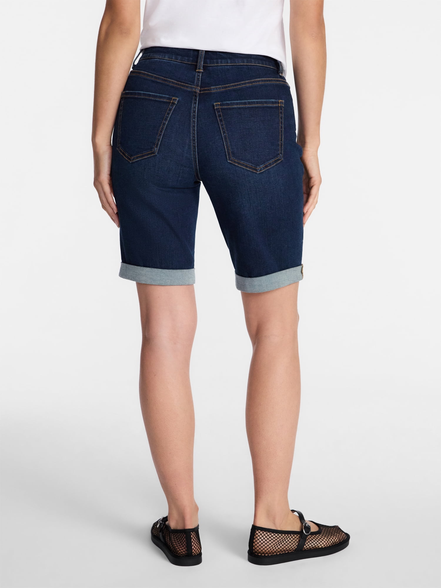 Time and Tru Women's Mid Rise Denim Bermuda Shorts, 10" Inseam, Sizes 0-22