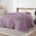 thumbnail image 2 of Manta de cama, forro polar, tamaño king, color morado niebla, 274 x 229 cm, 2 of 8