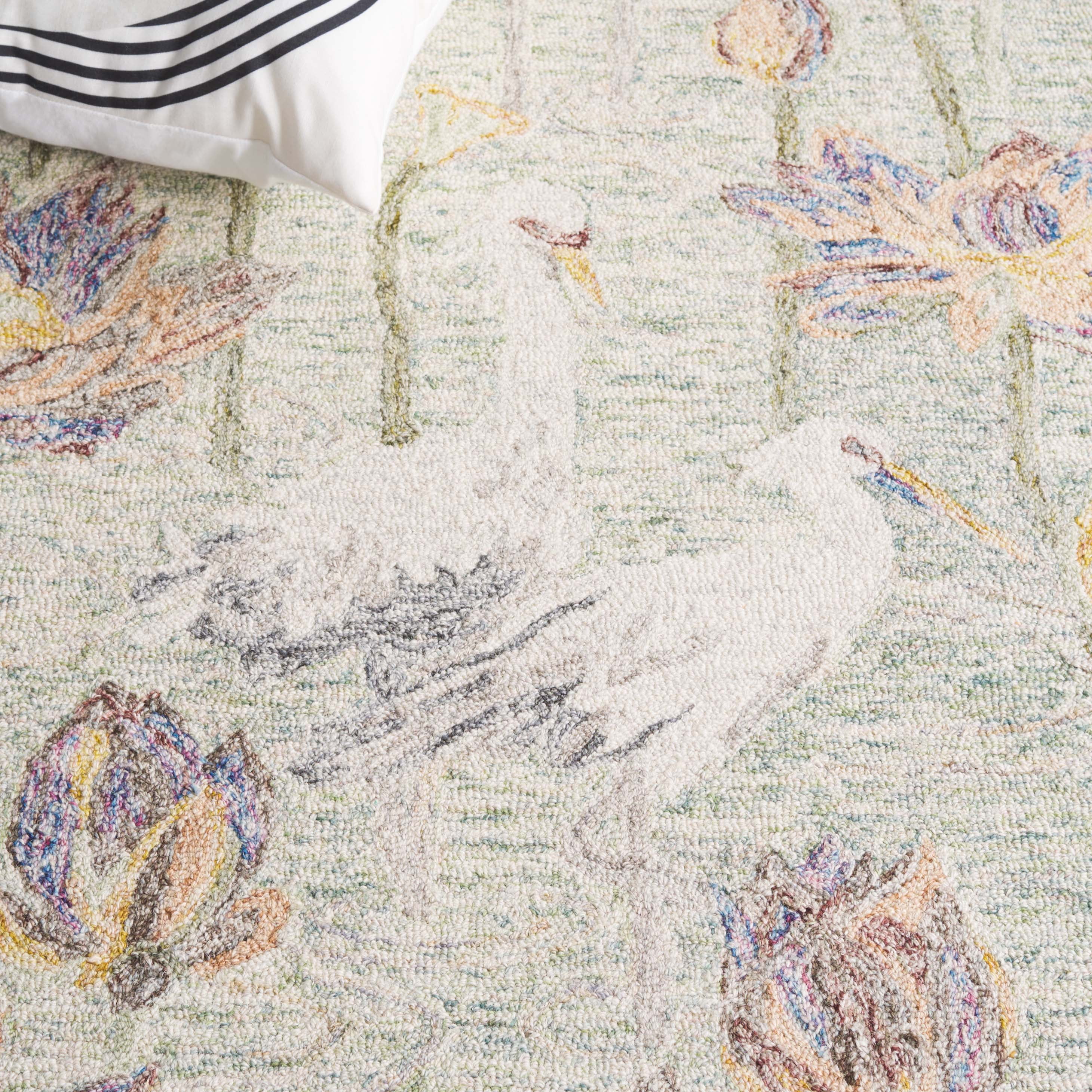 SAFAVIEH Blossom Hadi Floral Area Rug, Green/Ivory, 5' x 8'