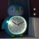 thumbnail image 3 of Despertadores para dormitorio, despertador de pingüino con luz nocturna, reloj de escritorio para decoración del hogar de estudiantes y niños (verde) s202412243652, 3 of 4
