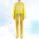 thumbnail image 3 of 3 juegos de impermeables desechables de dos piezas para adultos, poncho impermeable con capucha y resistente al viento, de plástico unisex, para deportes, senderismo y ciclismo (amarillo)., 3 of 7