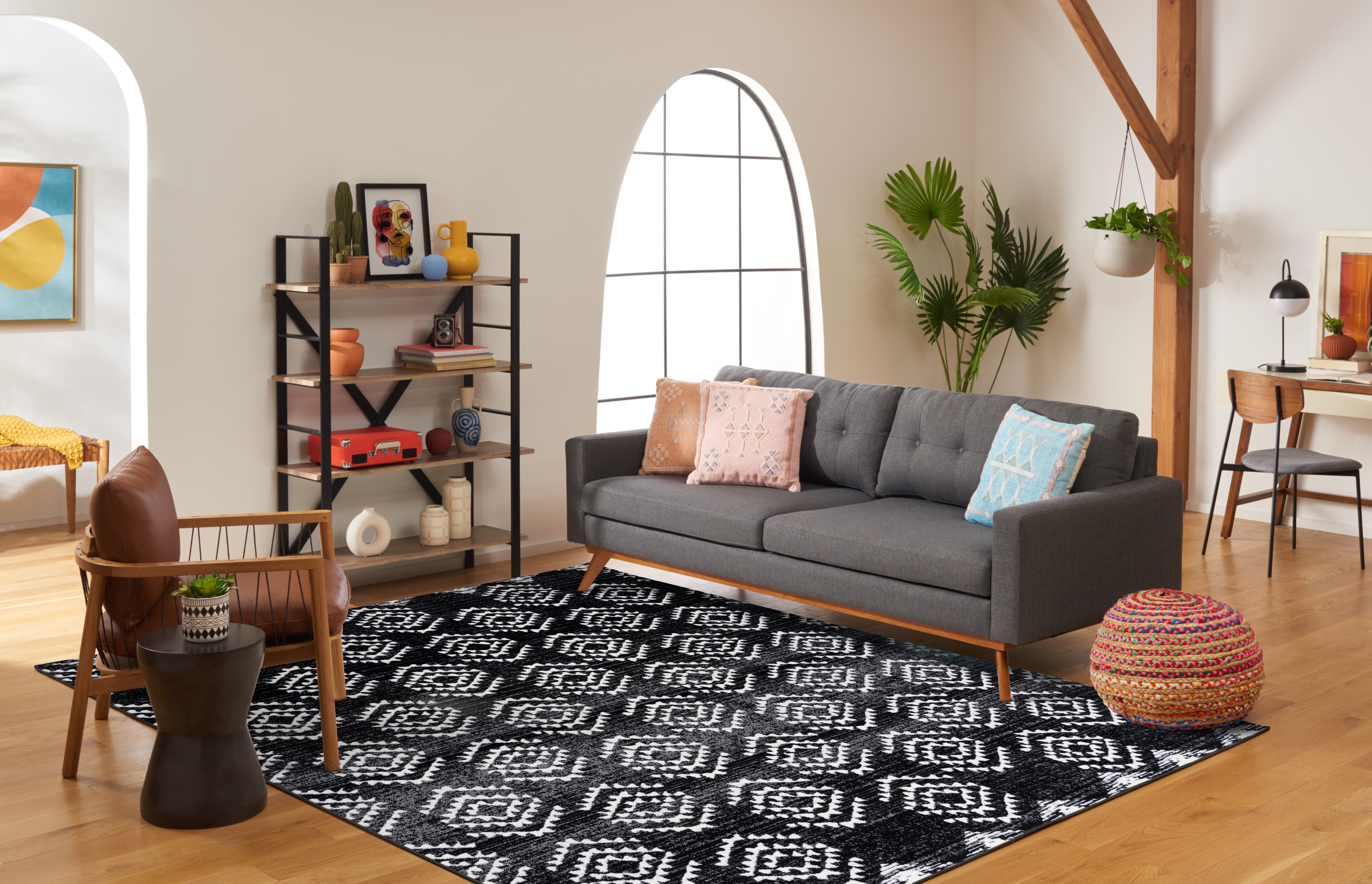 SAFAVIEH Skyler Kandace Oriental Area Rug, Black/Ivory, 4' x 6'