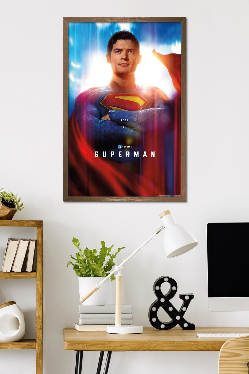 DC Studios Superman (2025) - Close-Up One Sheet Wall Poster, 22.375" x 34" Framed