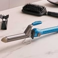 thumbnail image 4 of Tenaza Rizadora  Profesional Babylisspro Nano Titanium 1 Pulgada, Estilizado profesional, 4 of 9