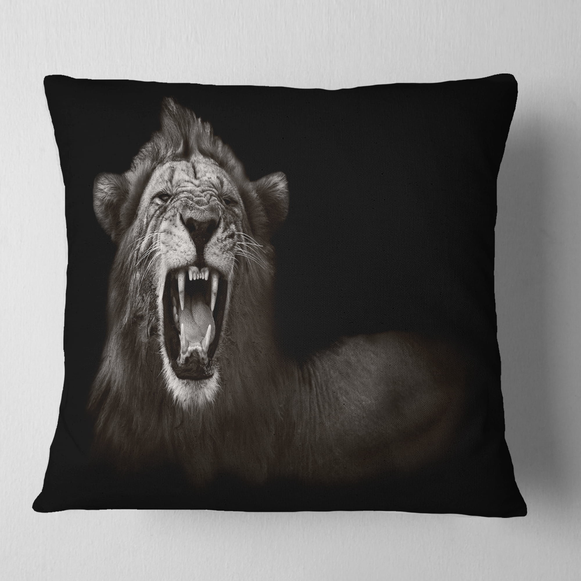 Designart Lion Displaying Fiery Face - Animal Throw Pillow - 16x16