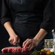 thumbnail image 4 of Delantal de cocina ajustable para barbacoa con cinta larga, delantal de cocina para hombre y mujer, para cocinar, restaurantes, cafeterías y repostería, 4 of 7