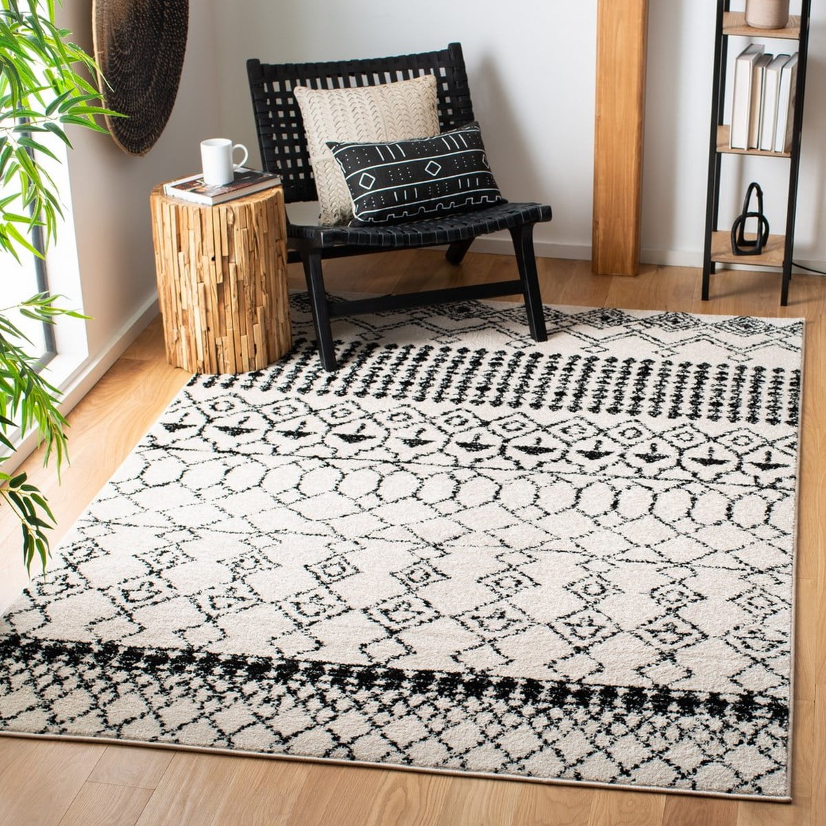 SAFAVIEH Tulum Coriander Moroccan Geometric Area Rug, 6'7" x 6'7" Square, Ivory/Black
