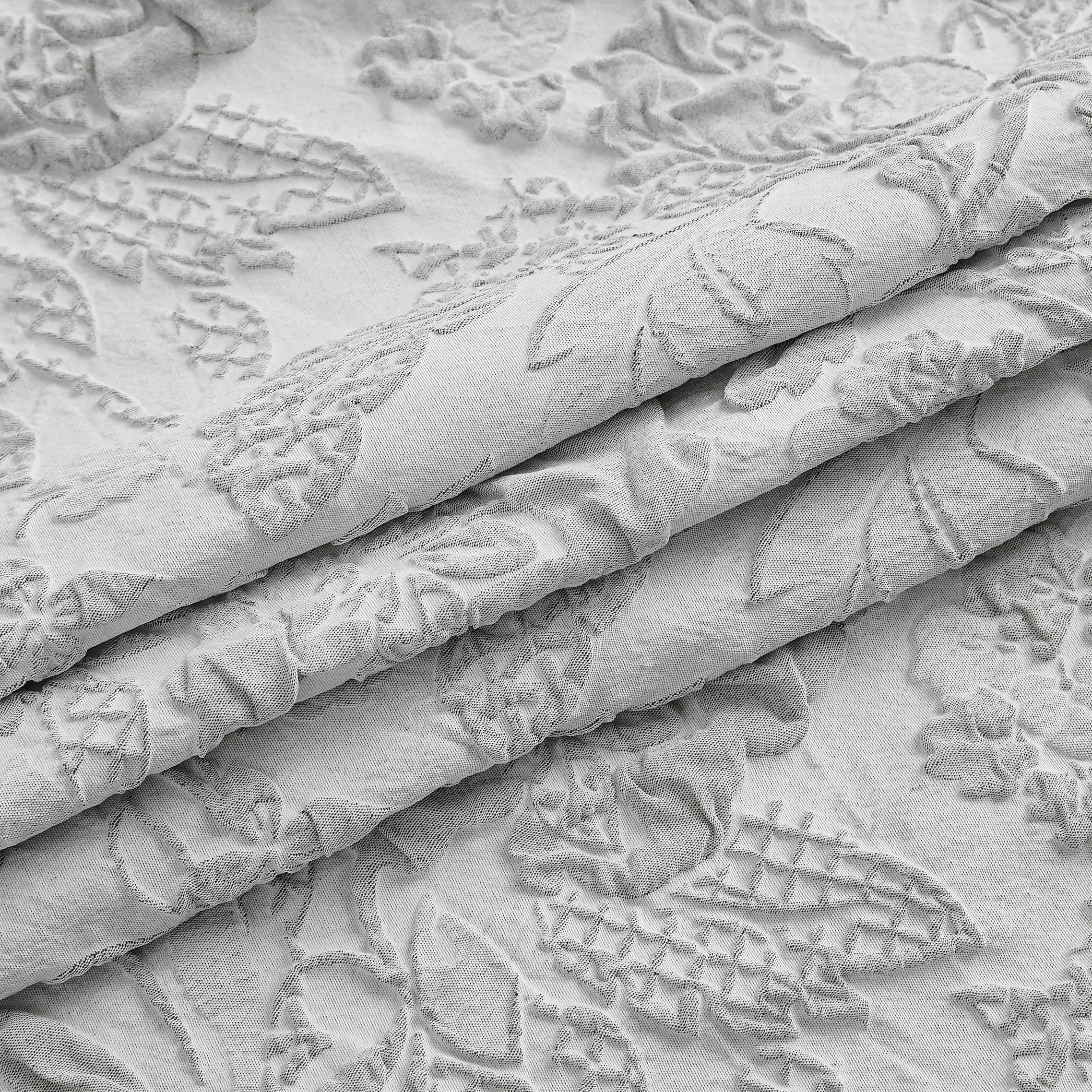 Dainty Home Anais Heavy Sculpted Floral Jacquard Shower Curtain, Textured Polyester Fabric, 72 x 72 Inches