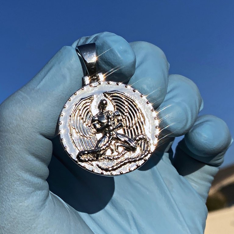 ミュージシャン HYSFORM TIMEPIECE NECKLACE 受注販売中!!】HYSFORM™ 2ND ANNIVERSARY SPECIAL ITEM | NEWS