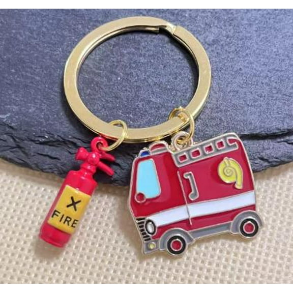 AURARMLET Firefighter Keychain - Detailed Craftsmanship, Metal Fire Truck and Extinguisher, for Decoration