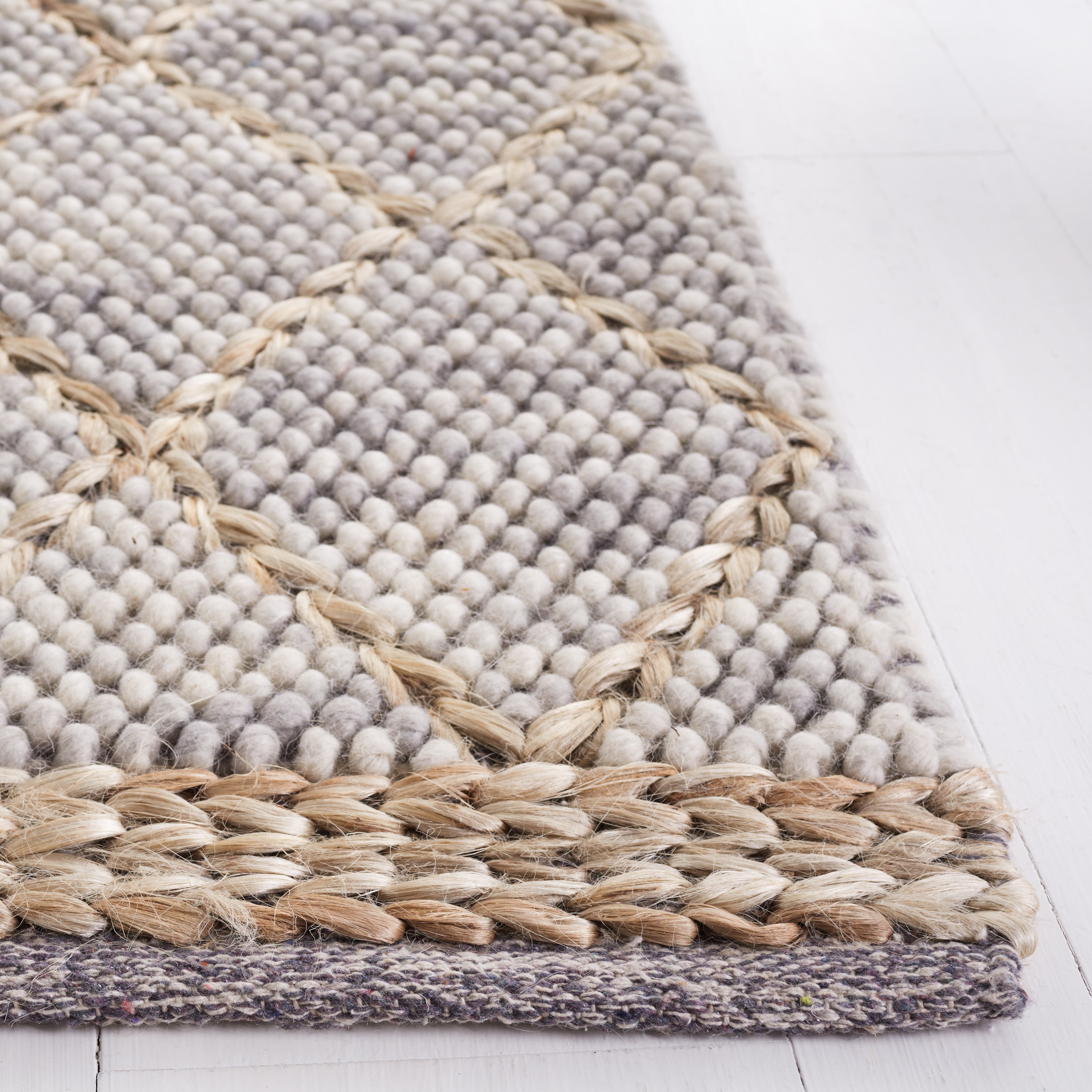 SAFAVIEH Natura Glenn Diamond Runner Rug, Light Grey/Natural, 2'3" x 13'