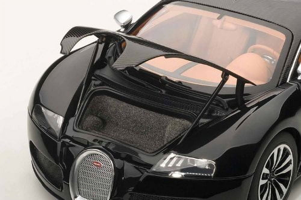ミニカー Bugatti EB Veyron 16.4 Sang Noir AUTOart Bugatti EB Veyron 16.4 Sang Noir in Black in 1:18 Scale by