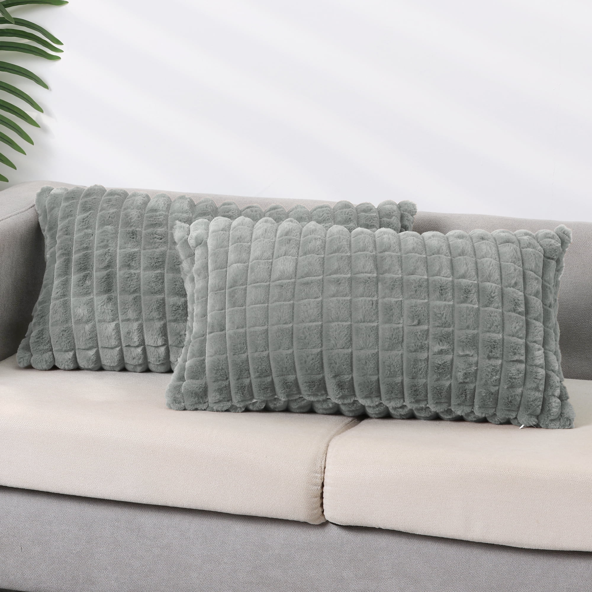 Unique Bargains Checkered Faux Fur Plush Throw Pillow Covers Decorative Pillowcases 2 Pcs Grey 12" x 20"