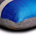 thumbnail image 2 of Funda de almohada lumbar azul rey de 30 x 55 cm (12 x 22 pulgadas), almohada rectangular de seda con diseño de bloques de color y patchwork, diseño moderno a rayas - Seda azul rey de felpa, 2 of 3