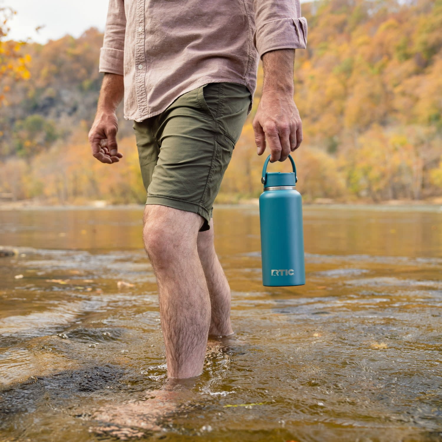 RTIC 32 oz Ceramic Lined Insulated Outback Water Bottle, Leak Resistant, Cobalt