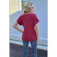 thumbnail image 2 of Camiseta Holgada Informal de Color Liso con Cuello en V para Mujer, Corta, Color Rojo Vino XXL, 2 of 10