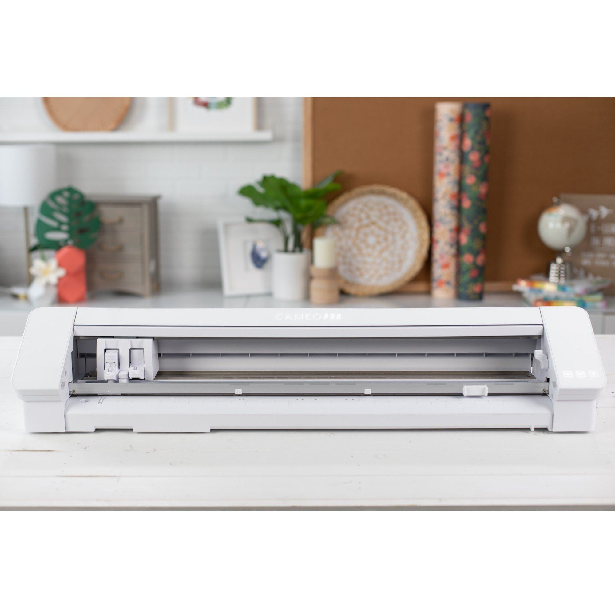 Silhouette Cameo 4 Plus Max. cutting width: 370 mm Colour: white