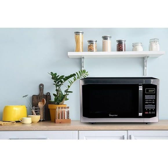 Refurbished - Magic Chef MCM1611ST 1100W Oven, 1.6 cu.ft, Stainless Steel Microwave