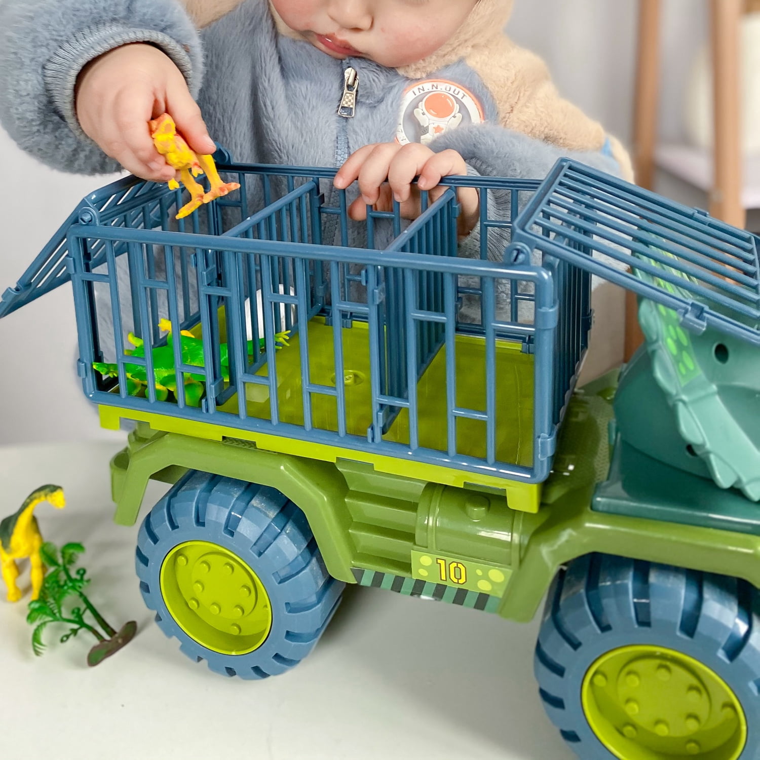 EXERCISE N PLAY Dinosaur Transport Truck Playset Toys with 3 Dino Figures, Large Tyrannosaurus Vehicle Carrier Car Toys for Boys Ages 3+